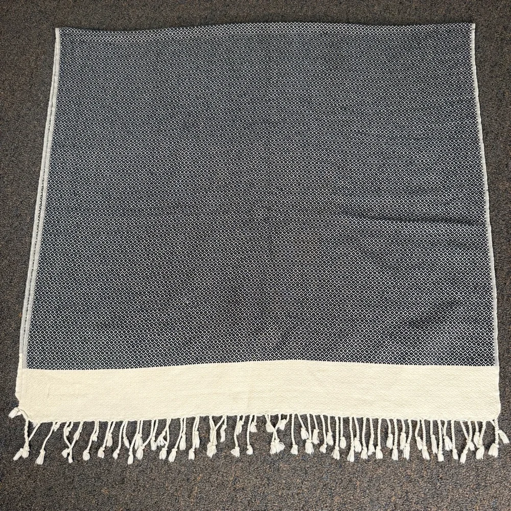 unbranded this throw